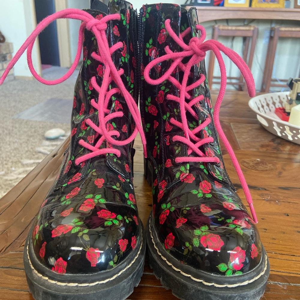 Betsey Johnson Black Floral Combat Boots
